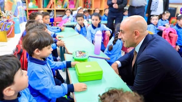 محمد عبد اللطيف يطور نظام التعليم