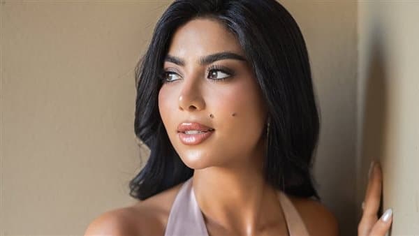 كارولين عزمي ضمن أجمل وجوه الشرق الأوسط 2026 للمرة الثانية