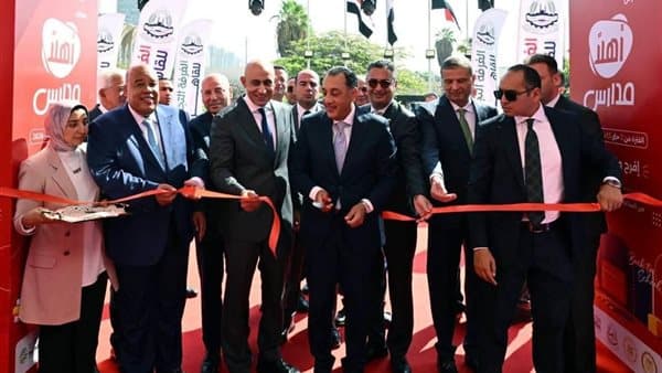 رئيس الوزراء يفتتح معرض مدارس 2026 في نصر