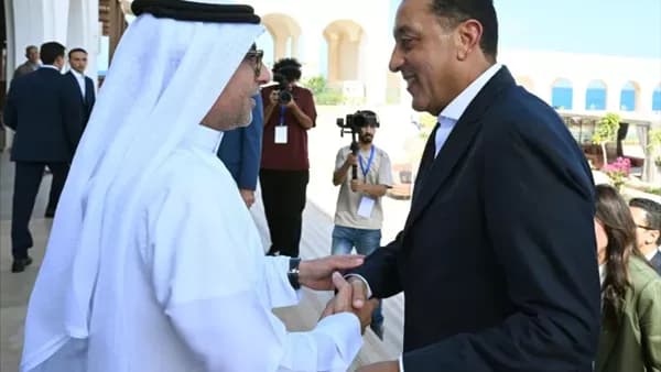 رئيس الوزراء يزور مشاريع رأس الحكمة الجديدة