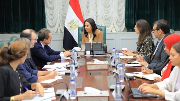 وزيرة التضامن تبحث التعاون مع السفير الفرنسي