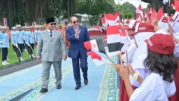 السيسي يعبر عن تطلعه لتعزيز الشراكة مع إندونيسيا