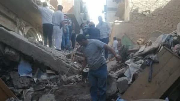 انهيار عقار بمحلة الكبرى ويونس