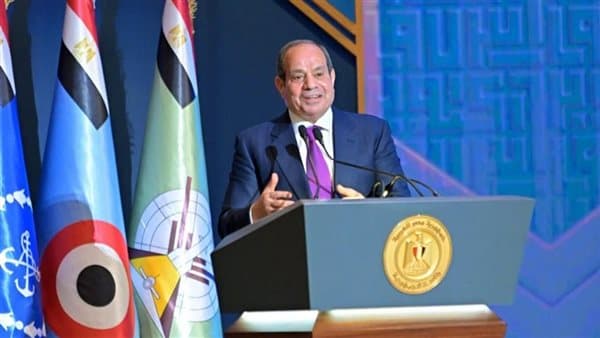 السيسي يشارك في الندوة التثقيفية 44 للجيش