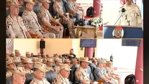 وزير الدفاع يراقب المرحلة الرئيسية لمشروع تكتيكي بالذخيرة