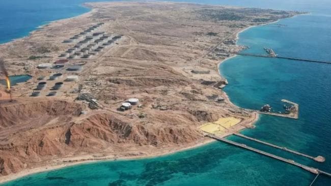إيران: سماع انفجارات قرب جزيرة خرج