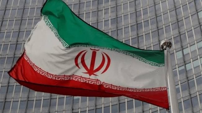 طهران تنفي ضلوعها في هجوم عسكري في بريطانيا