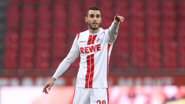 إلياس السخيري يعتزل اللعب دولياً