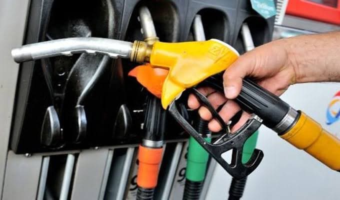 إضراب نقل المحروقات يومي الأربعاء والخميس