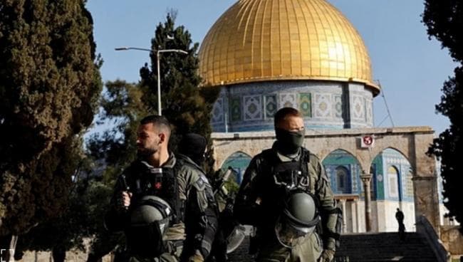 Zionists close Bab al-Magharibah after settler storming