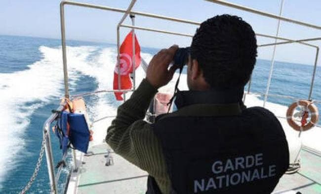 Migrants' boat sinks amid ongoing rescue efforts