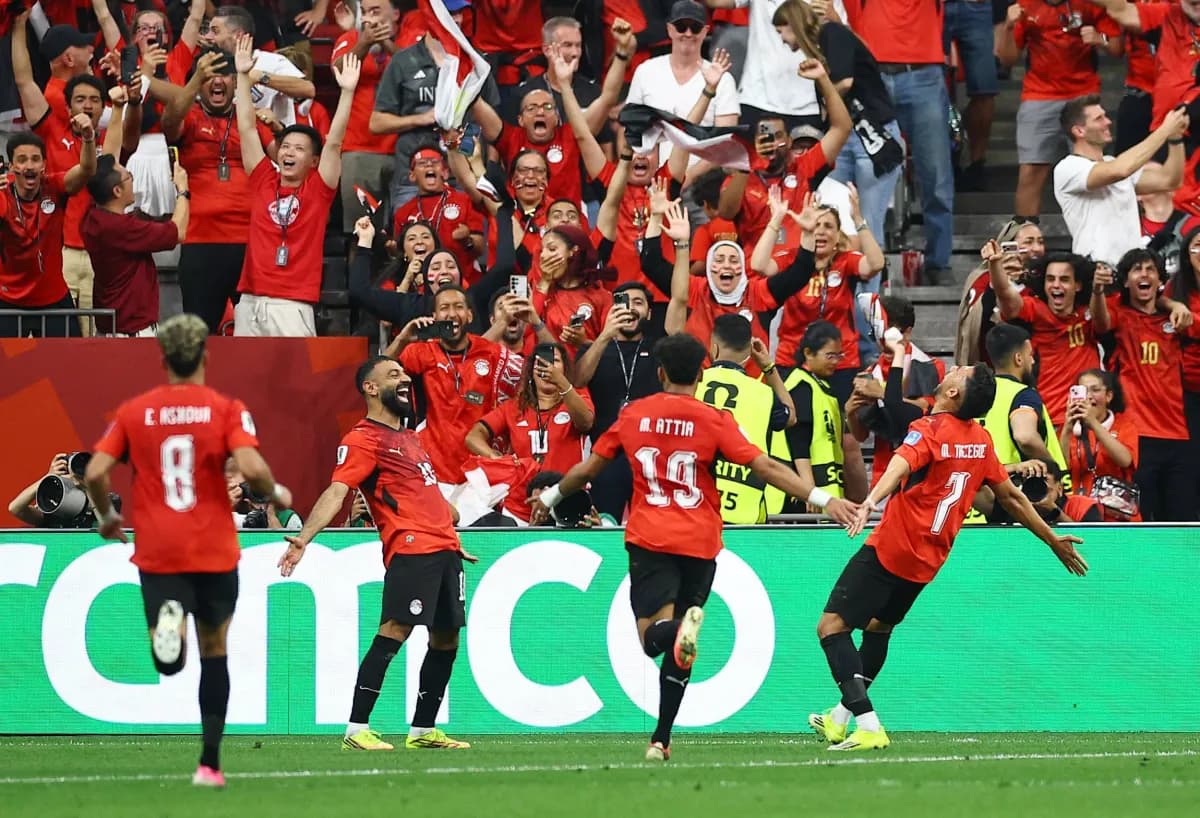 صلاح يقود مصر لفوز تاريخي