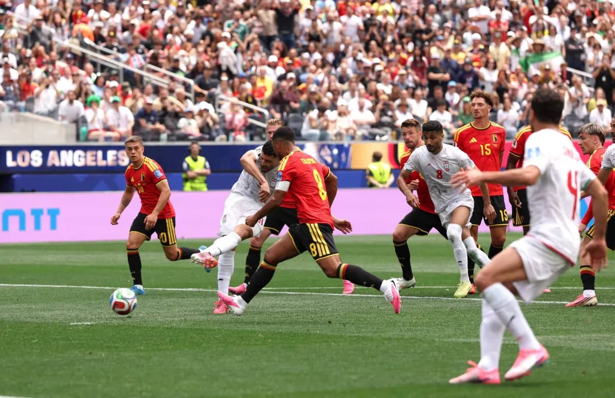 الاتحاد الإيراني يؤكد تعطيل وصول البعثة لسياتل