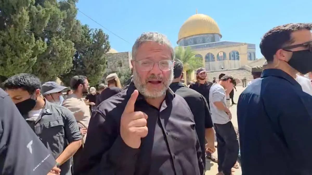 Israeli forces breach Al-Aqsa courtyards