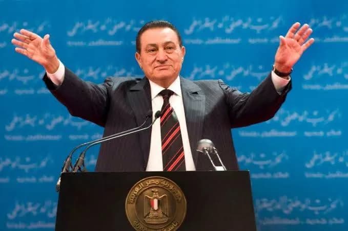 Egyptian debates on Mubarak's economic impact
