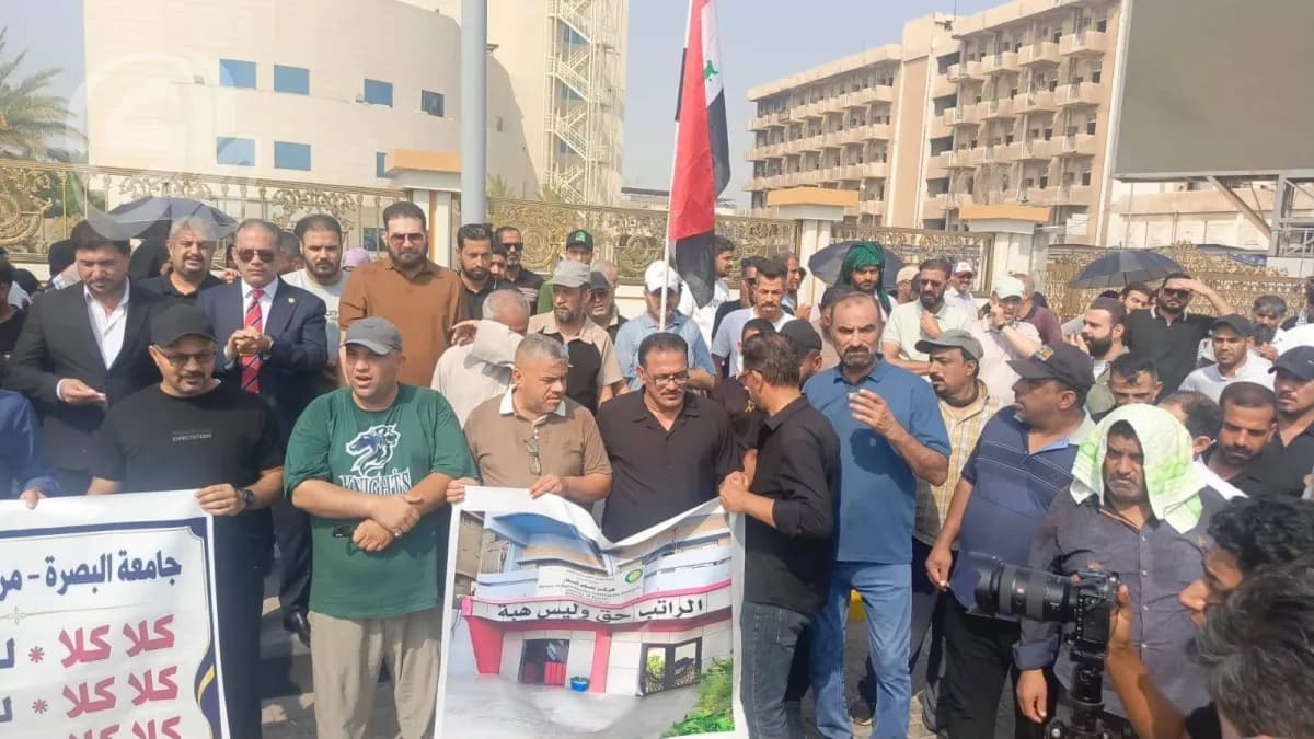 Protests over delayed pay in six Iraqi provinces