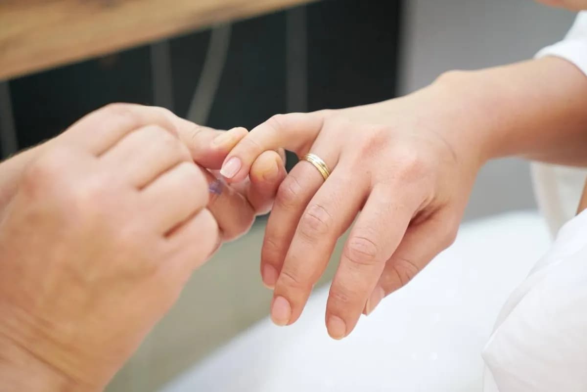 علامات للأظافر تدل على نقص في التغذية