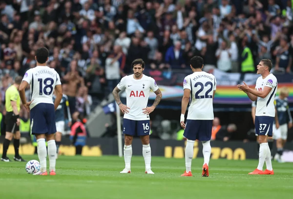 English teams' strategies to halt Arsenal