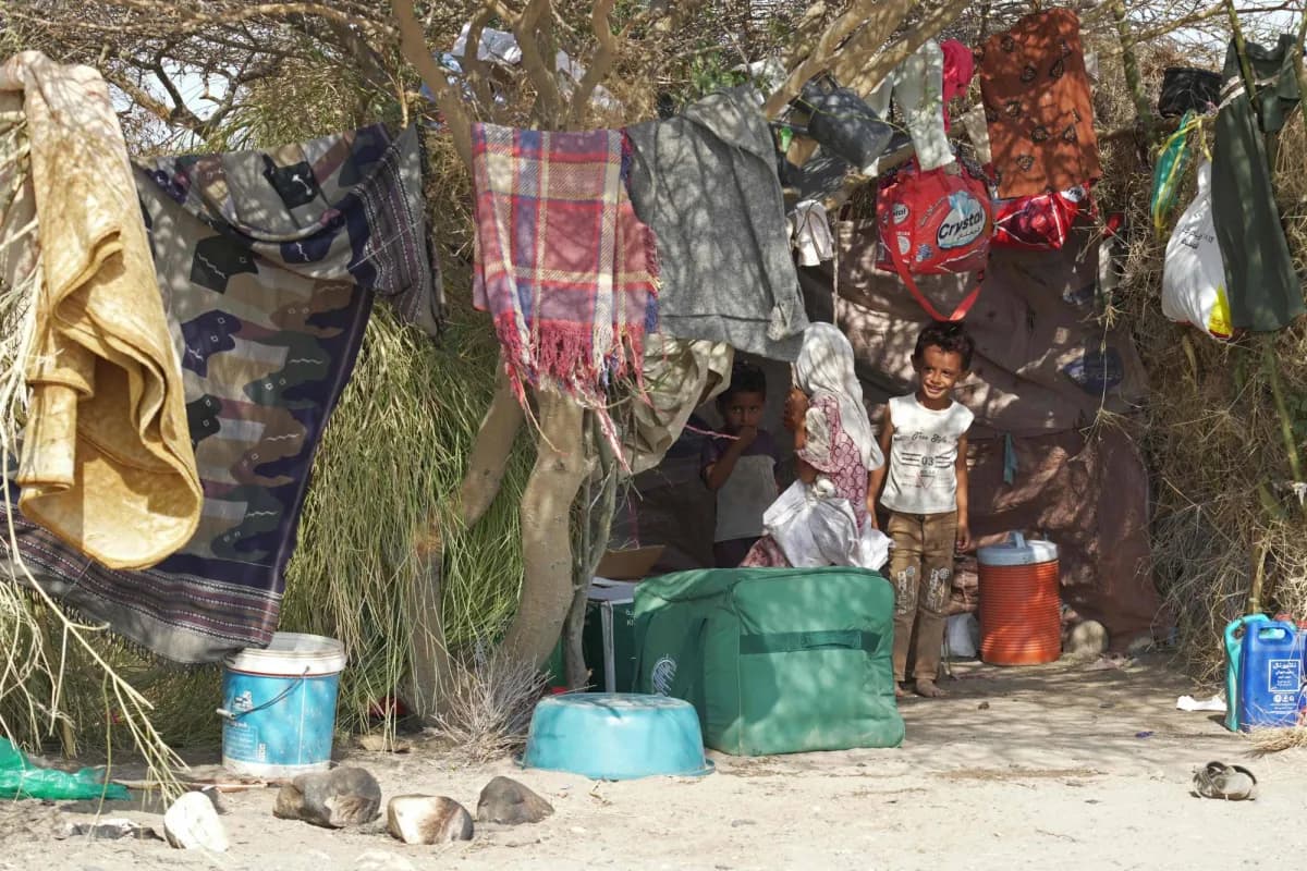 Houthis Displace 68,000 Yemenis