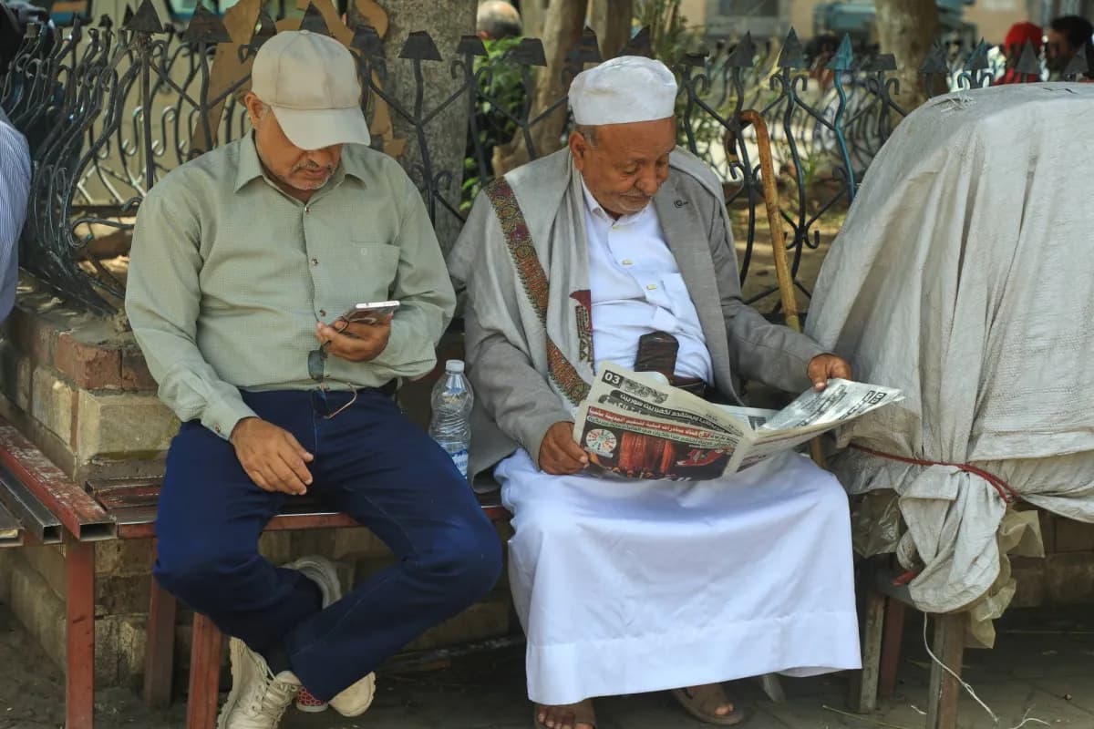 إعلاميون يفرون من المخا خوفا من الحوثي