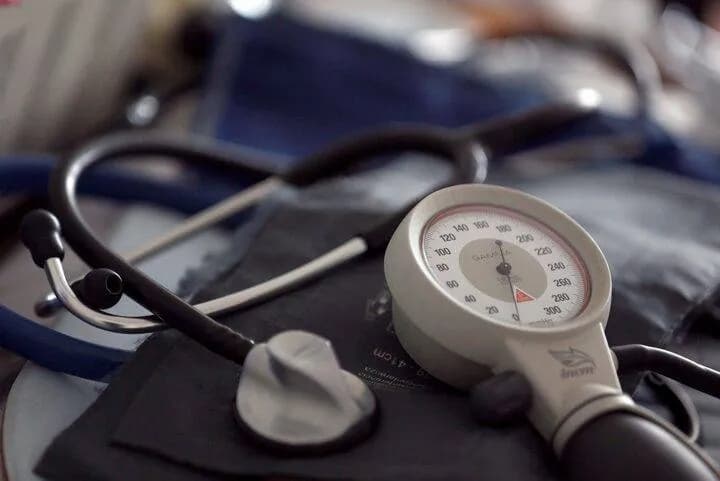 الاختلاف في أعراض النوبة القلبية بين الرجال والنساء