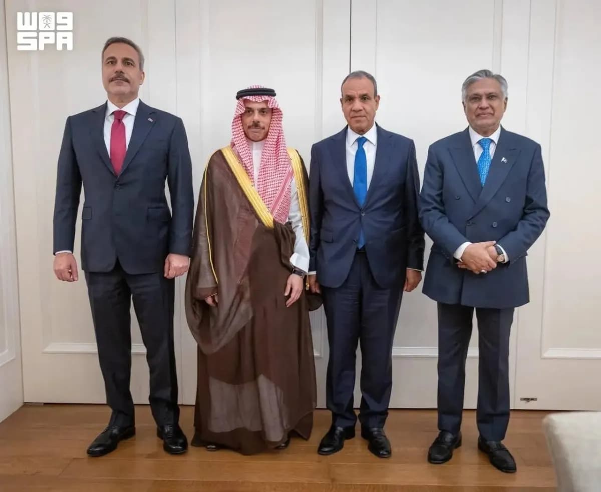 الرباعي يدعم مؤسسات الدولة والخرطوم ترفض موقف واشنطن