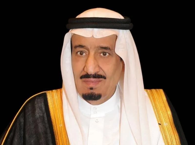 خادم الحرمين يرسل رسالتين لملك البحرين وأمير الكويت