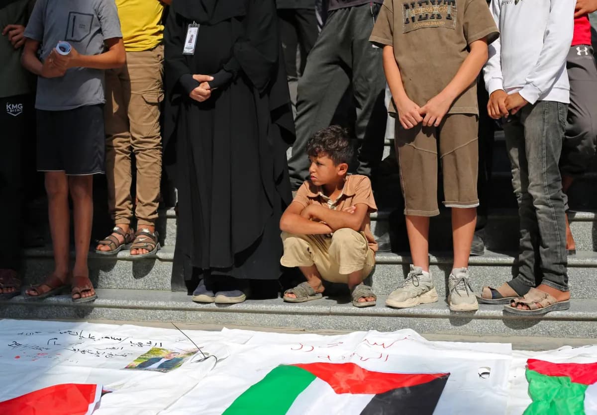 Israeli Gaza attacks leave 12 dead