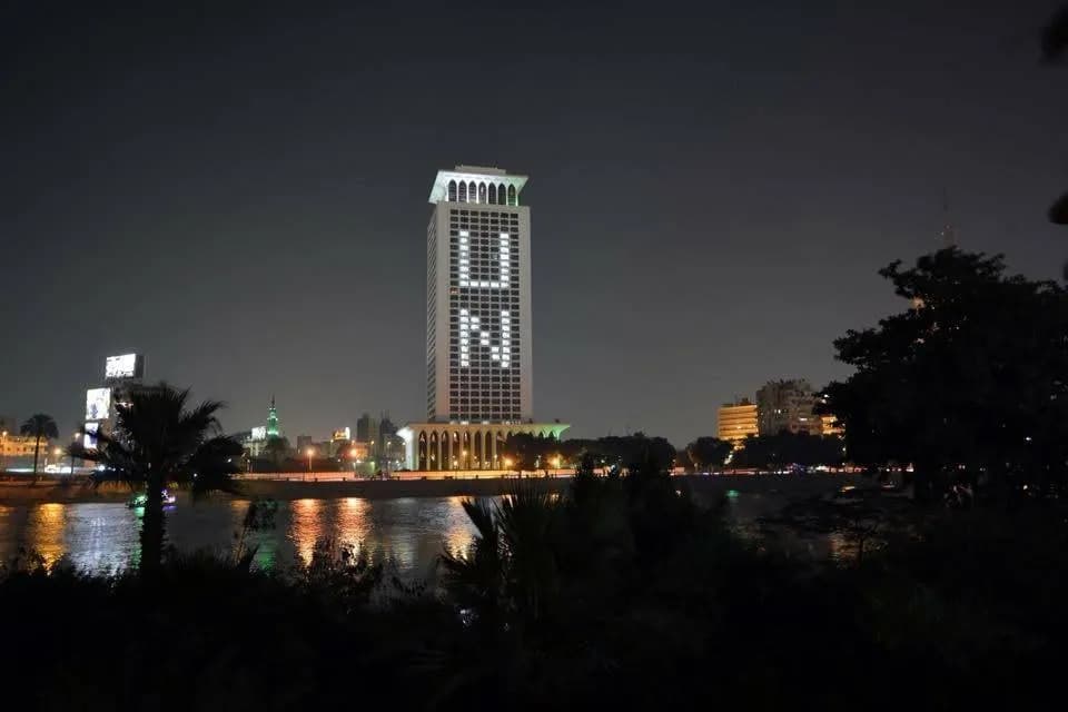 Egyptian protester sparks embassy crisis