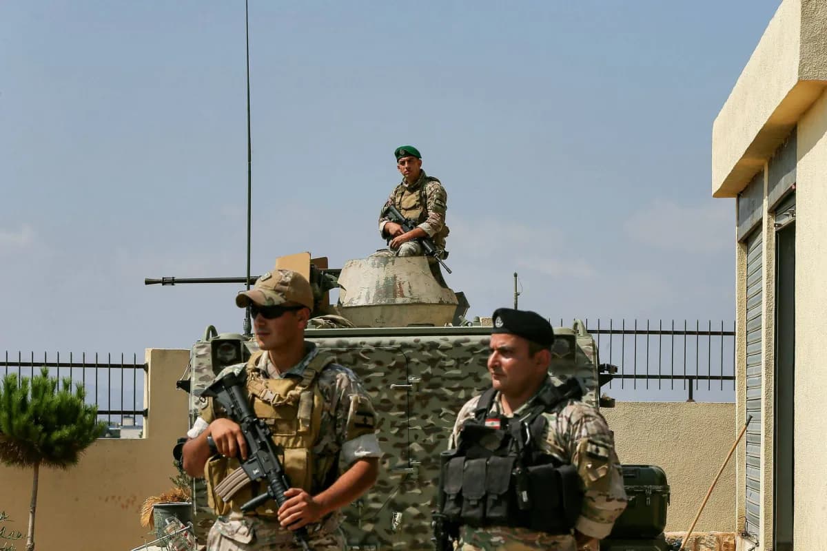 Lebanese army intercepts border smuggling