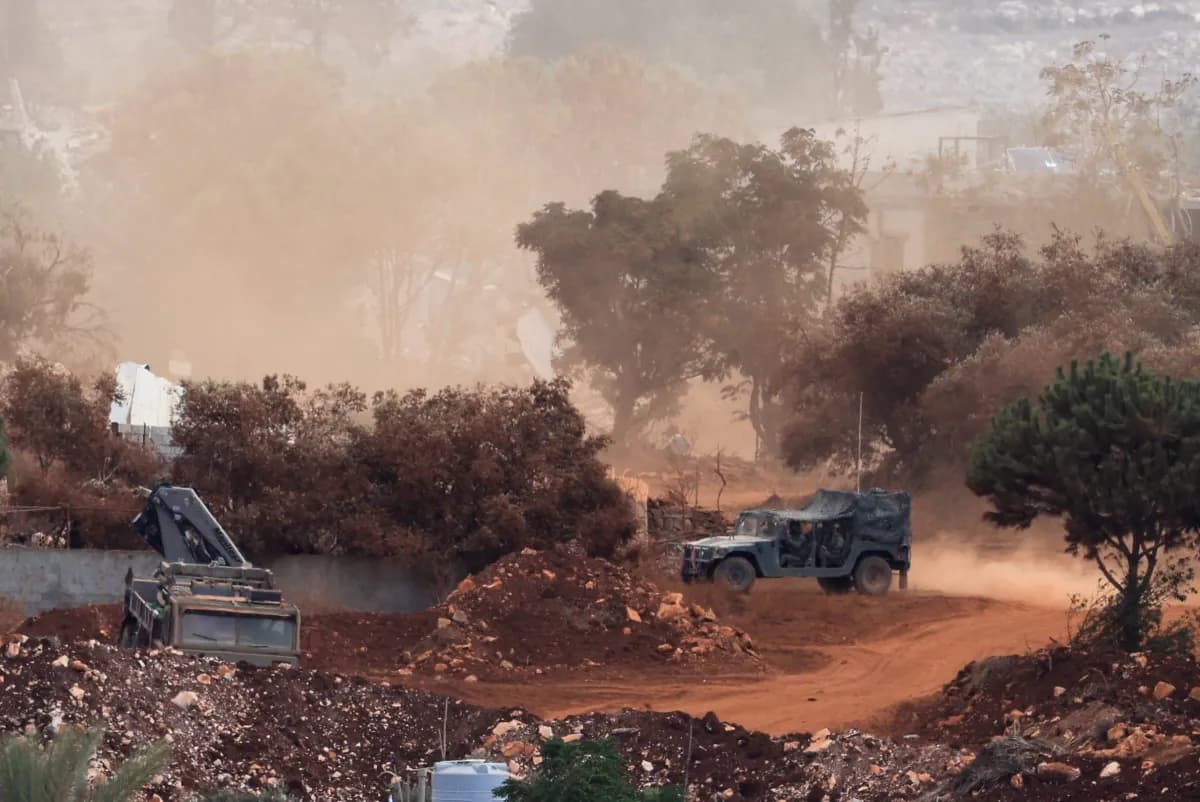 Israeli fires cut off Lebanese villages outside Yellow Line