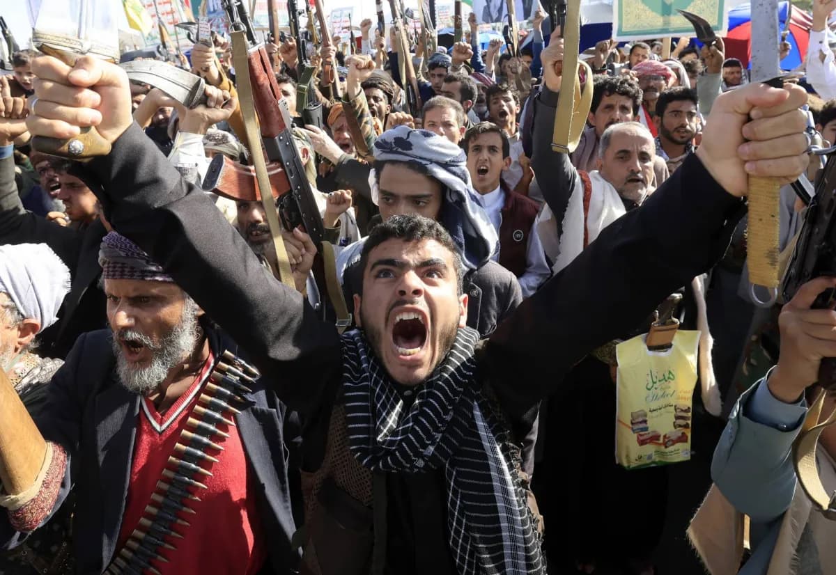 Yemeni Council Threatens Execution for Houthi Collaborators