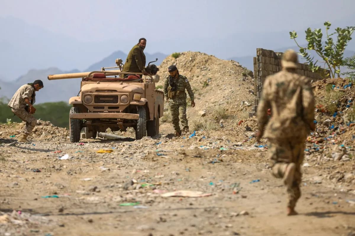 Houthi strikes on Aden and Mukalla airports