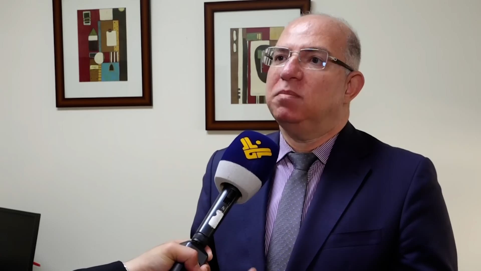 لقاءات وزير العمل حول الضمان وتنظيم العمالة