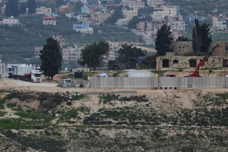 زيادة الضغوط على الفلسطينيين في الضفة