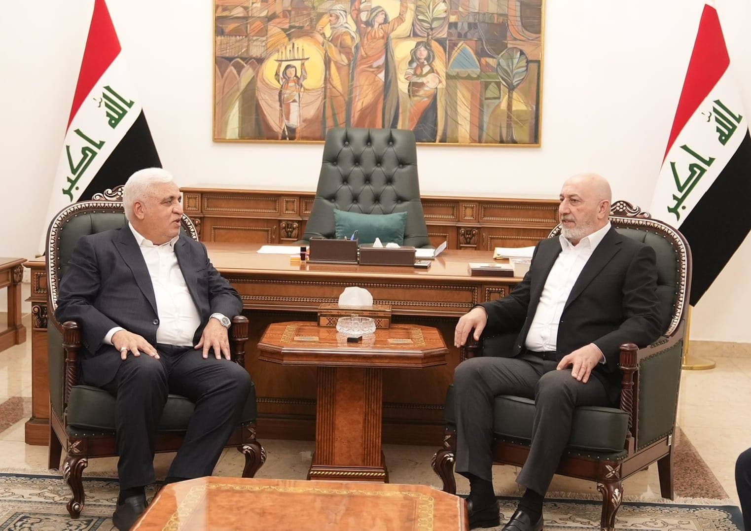 Al-Fayyad discusses security issues with the President