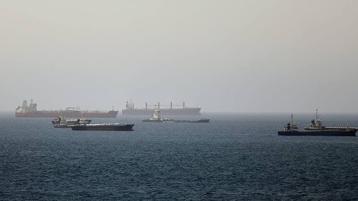 Kepler: Four Ships Crossed Strait of Hormuz