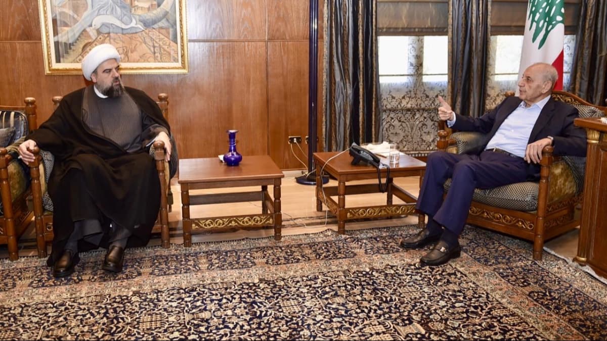 President Berri meets Mufti Beqaa and Beirut officials