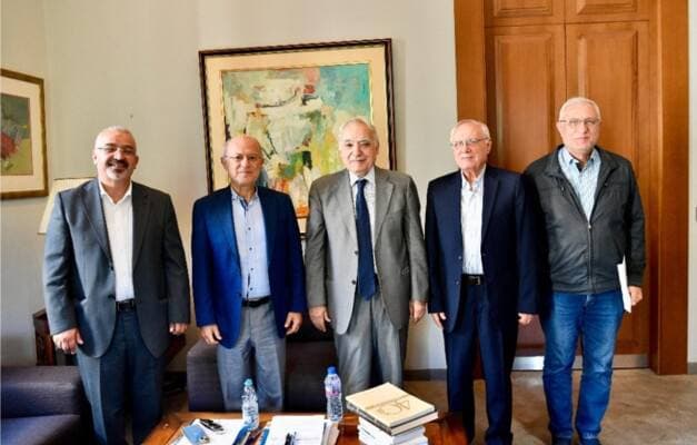 وفد من جمعية المبرات يلتقي وزير الثقافة