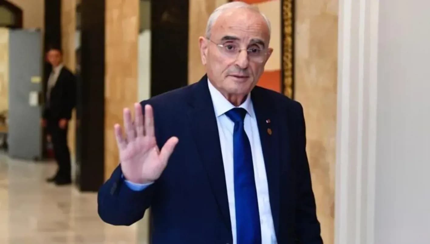 وزير الدفاع: الأول من آب يوم وطني