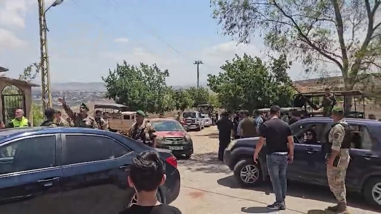 إصابة 5 عسكريين لبنانيين في كفرا