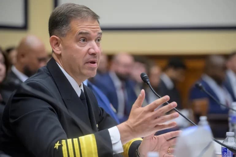 US Central Command chief visits region and inspects aircraft carrier