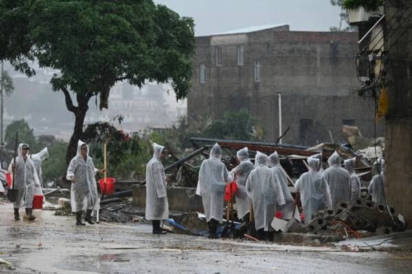 Flood fatalities in southern China reach 159