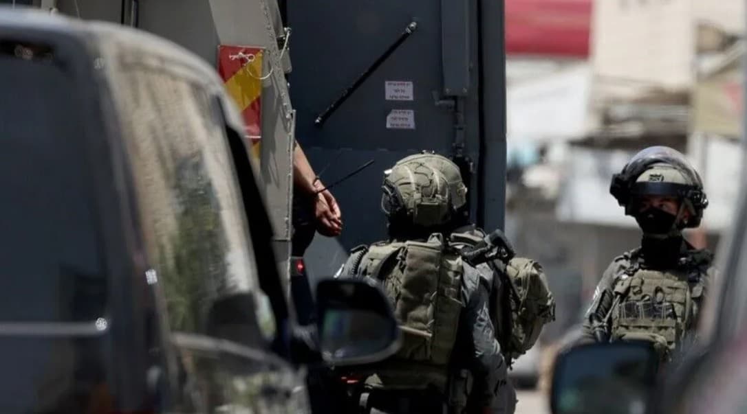 Six Palestinians Injured in Hebron Area Attacks