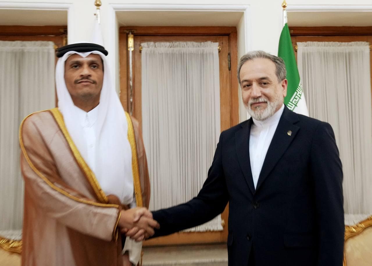 Iraqji Meets Qatari Counterpart in Tehran