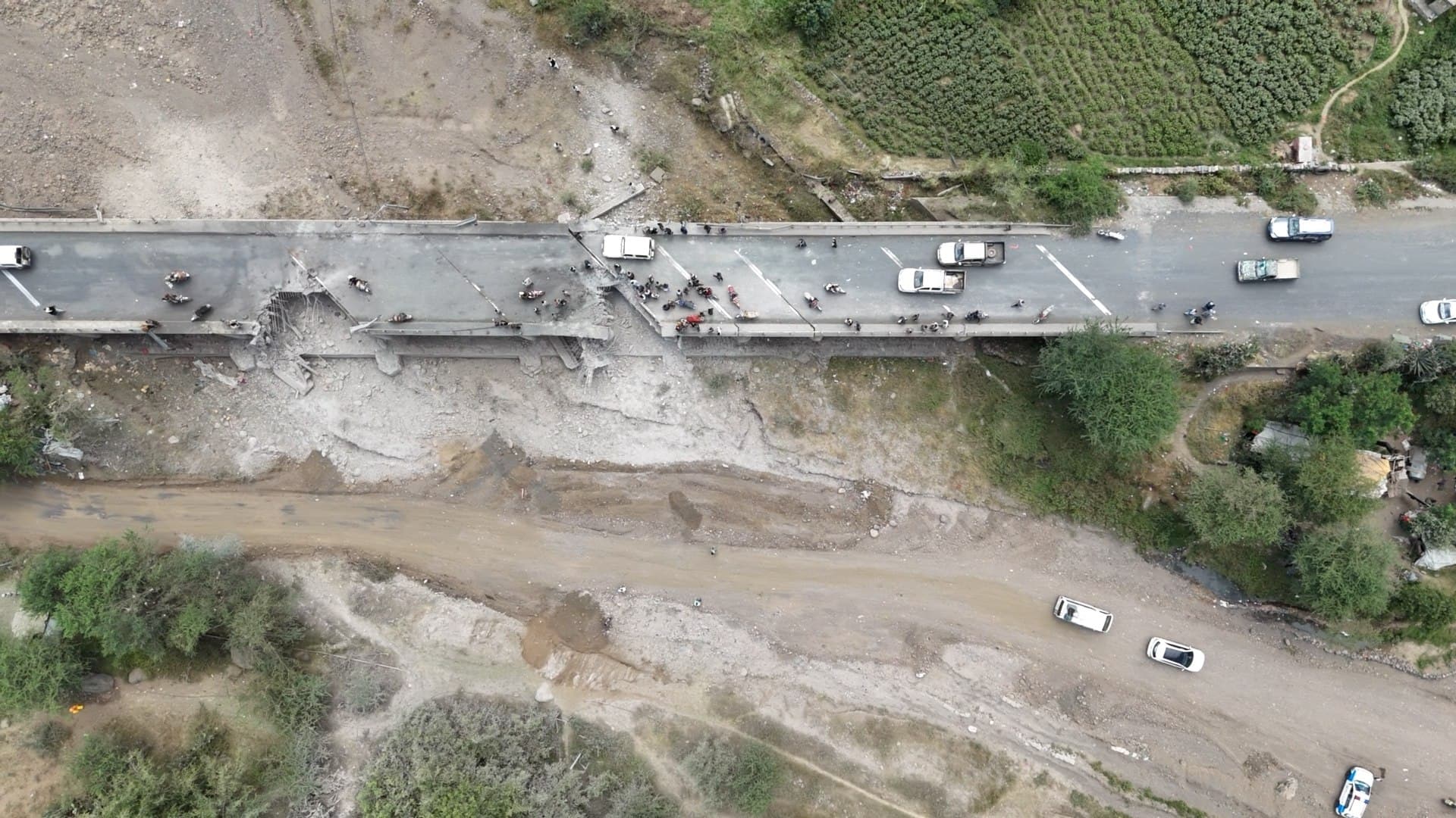 Dalil Bridge in Ibb Targeted