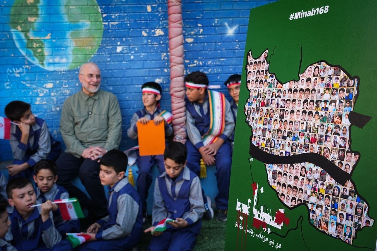 Ghalibaf Visits Martyr Ayt School