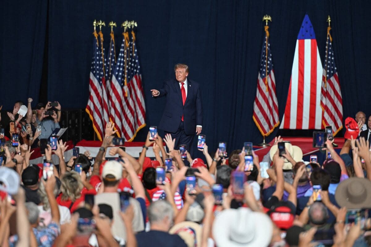 Survey: Most blame Trump for inflation