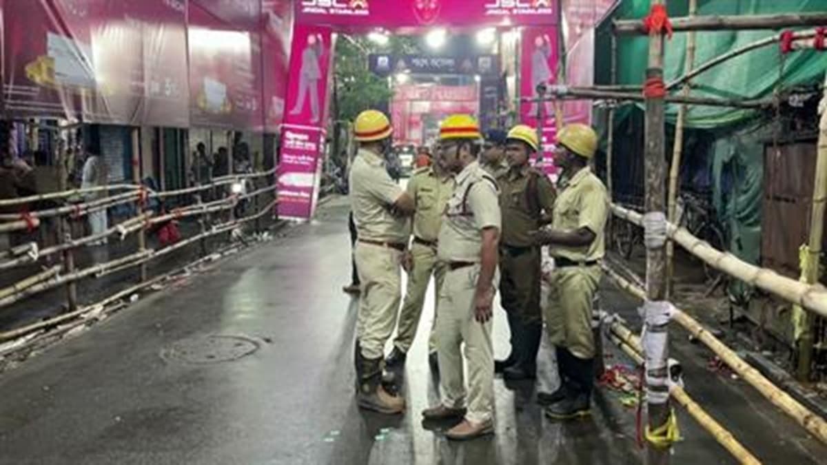India stampede leaves 19 dead