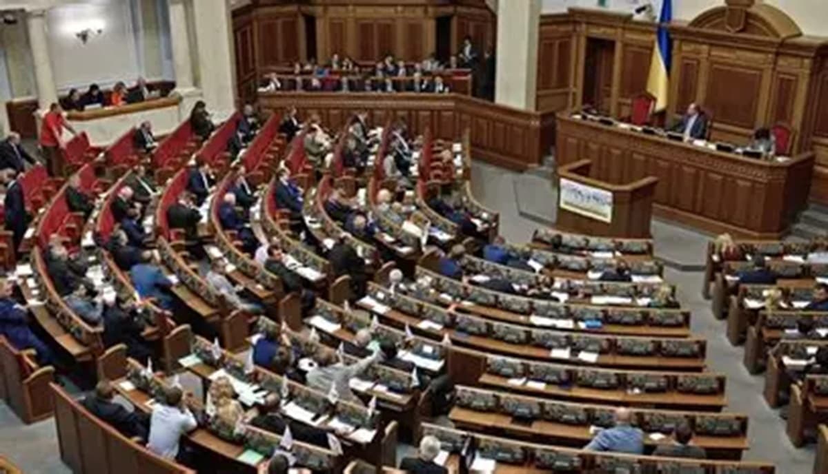 Ukrainian Deputy on Zelensky's Replacement
